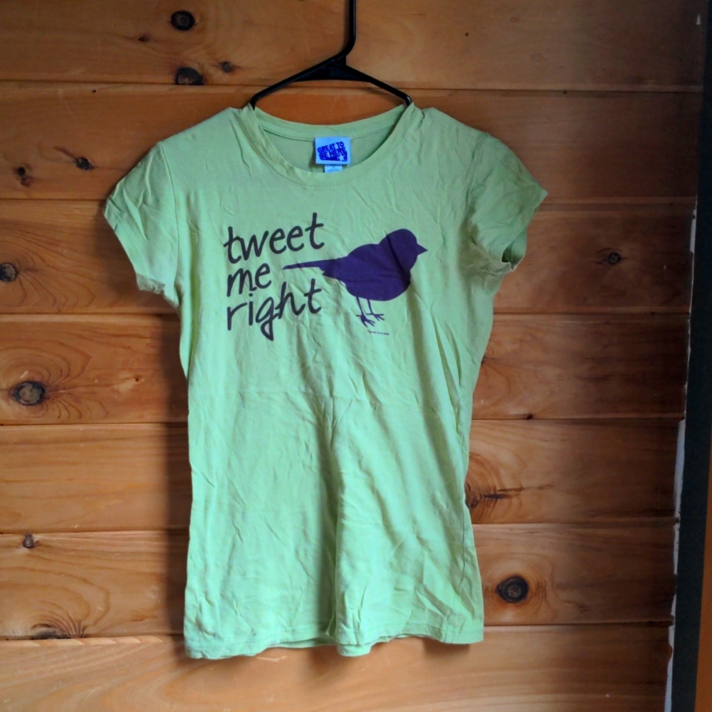 "Tweet Me Right" Tshirt